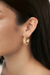 Modern Ribbed Hoops