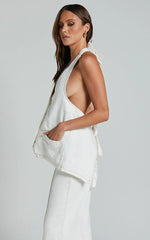 Lioness - Hills Halter in PORCELAIN