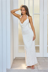 Éclat Affair Halter Maxi Dress Beige